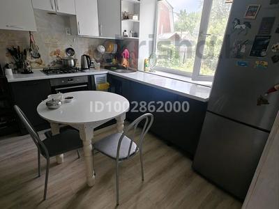 2-бөлмелі пәтер · 33 м² · 1/2 қабат, Амангельды 6, бағасы: 15 млн ₸ в Боралдае (Бурундай)