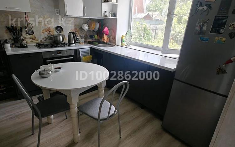 2-бөлмелі пәтер · 33 м² · 1/2 қабат, Амангельды 6, бағасы: 15 млн ₸ в Боралдае (Бурундай) — фото 2