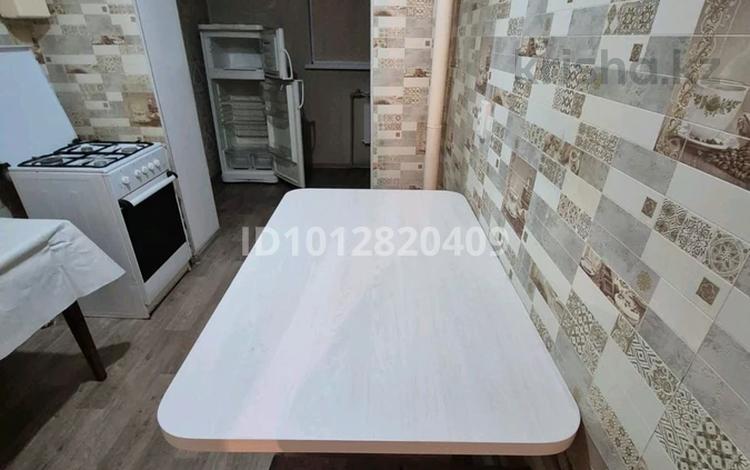 3-комнатная квартира · 62 м² · 4/6 этаж, Анаров 8 за 150 000 ₸ в Шымкенте, Аль-Фарабийский р-н — фото 2