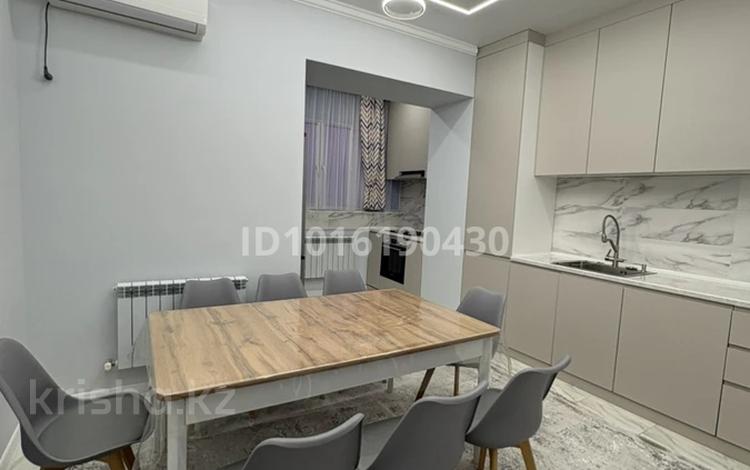 3-бөлмелі пәтер · 84 м² · 3/5 қабат, Тауелсиздик 4, бағасы: 400 000 ₸ в  — фото 2