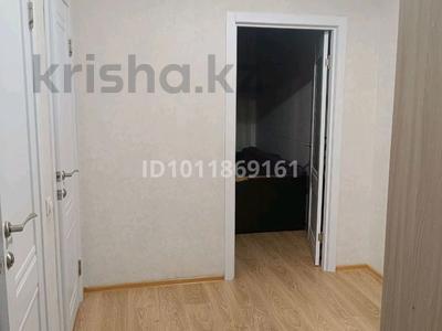 2-бөлмелі пәтер · 68 м² · 8/9 қабат, Мкр Аэропорт 12, бағасы: 180 000 ₸ в Костанае