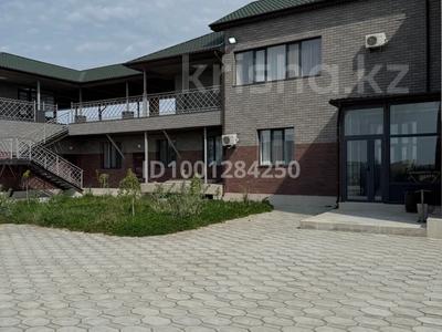 Аренда домов или дач посуточно в Мангистауской обл.: Дом · 5 комнат · 350 м², Теплый пляж, база отдыха Нур 53/5 — База отдыха Нур за 250 000 〒 Дом · 5 комнат · 350 м², Теплый пляж, база отдыха Нур 53/5 — База отдыха Нур за 250 000 〒 в Актау, мкр Приморский