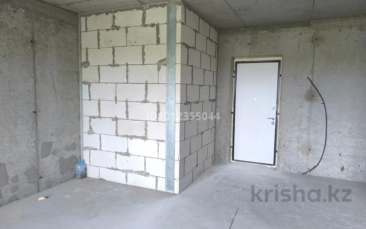 2-бөлмелі пәтер · 47 м² · 6/12 қабат, мкр Акбулак, Момышулы, бағасы: 23.5 млн ₸ в Алматы, Алатауский р-н — фото 2