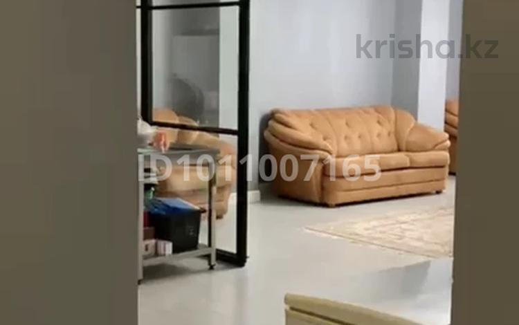 3-комнатная квартира · 146 м² · 5/9 этаж, Кунаева 29 — Ақ мешіт за 74 млн ₸ в Астане, Есильский р-н — фото 2