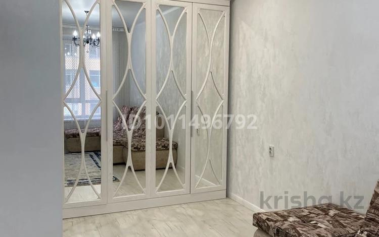 1-комнатная квартира · 38 м² · 3/12 этаж, Улы Дала 33 за 270 000 ₸ в Астане, Нура р-н — фото 2