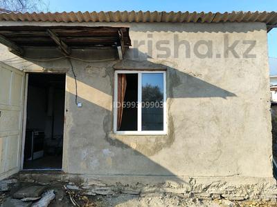 Отдельный дом · 1 комната · 30 м² · 6 сот., Байзакбатыр 101 — Ташкентская Байзакбатыр за 35 000 ₸ в Таразе