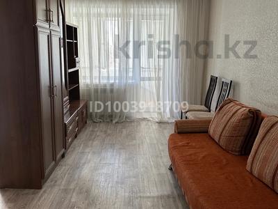 1-комнатная квартира · 33 м² · 4/5 этаж, Майкудук, 12й микрорайон 29 за 8 млн 〒 в Караганде, Алихана Бокейханова р-н