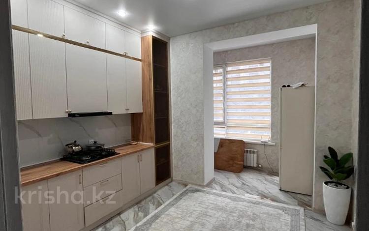 1-бөлмелі пәтер · 45 м² · 1/5 қабат, Алтын орда ш/а., бағасы: 25.5 млн ₸ в Актобе, мкр. Алтын орда — фото 2