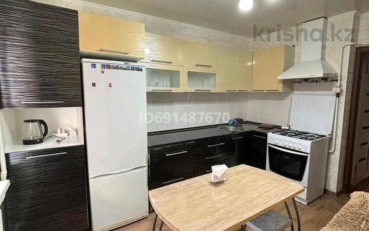1-бөлмелі пәтер · 34 м² · 1/6 қабат, 9-ші шағым аудан, Садовая 81, бағасы: 13 000 ₸ в Костанае, 9-й микрорайон — фото 7