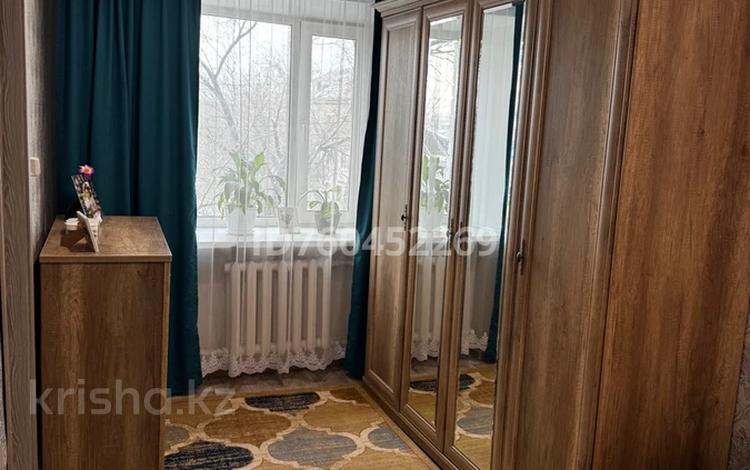 3-бөлмелі пәтер · 54.6 м² · 3/3 қабат, 71 квартал 5 — Мамай батыра, Шугаева, бағасы: 18.5 млн ₸ в Семее — фото 2