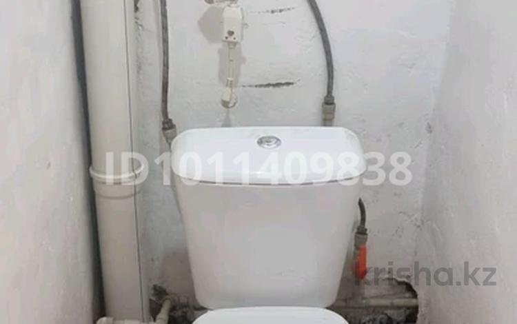 2-комнатная квартира · 48 м² · 4/4 этаж, Абдразакова 45 — Әкімшіліктің артындағы дом за 11 млн ₸ в Арыси — фото 2
