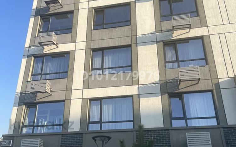 2-бөлмелі пәтер · 58 м² · 4/6 қабат, Мкр. Гажайып 33к2блок7, бағасы: 250 000 ₸ в Алматы, Алатауский р-н — фото 2