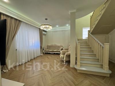 Отдельный дом · 6 комнат · 357 м² · 8 сот., пгт Балыкши, Жанша Досмухамедов 2б за 87 млн 〒 в Атырау