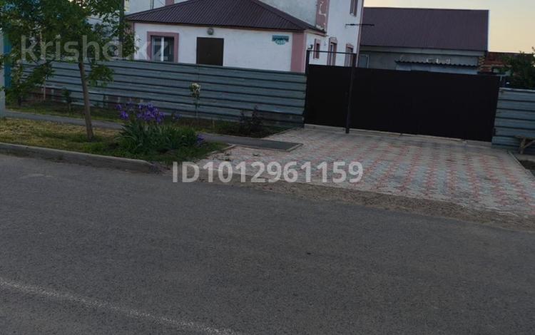 Отдельный дом · 5 комнат · 110 м² · 4 сот., Қарасай Батыр 27 за 30 млн ₸ в Уральске — фото 2