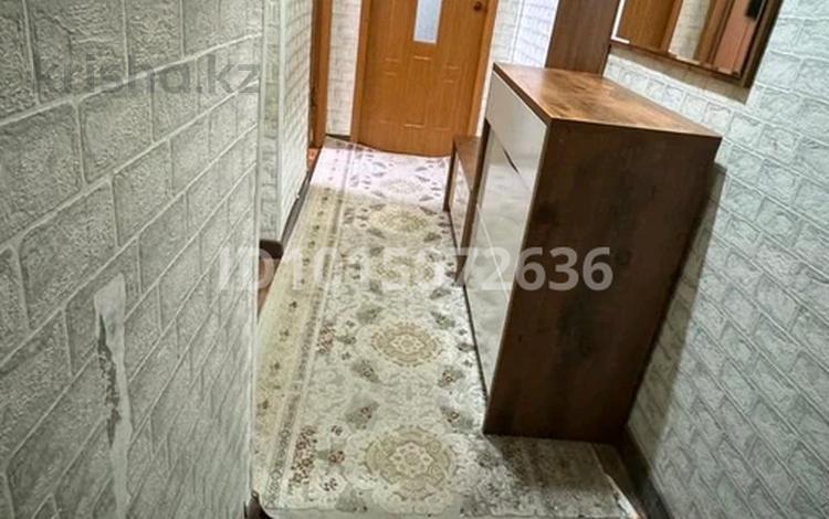 3-бөлмелі пәтер · 57 м² · 5/5 қабат, Чайковскмй 8 — Универсам, бағасы: 11 млн ₸ в  — фото 2