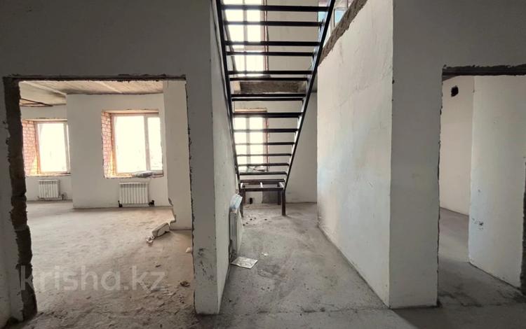 4-бөлмелі пәтер · 137 м² · 9/10 қабат, мкр Юго-Восток, Шахтёров 20/4, бағасы: ~ 41 млн ₸ в Караганде, Казыбек би р-н — фото 7