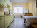 2-комнатная квартира, 70 м², 2/9 этаж посуточно, Сатпаева 34 за 12 000 〒 в Атырау