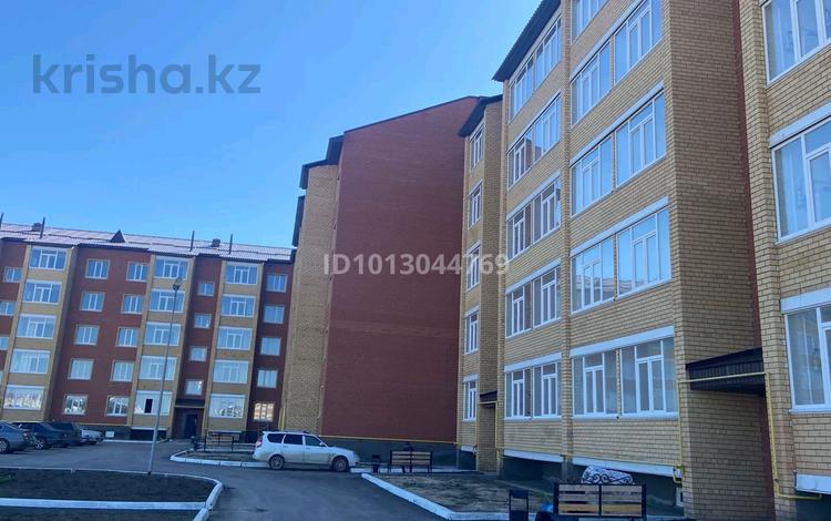 1-комнатная квартира · 45.7 м² · 2/5 этаж, мкр. Зачаганск пгт, Мкр.Акжайык 15/1 за 16.5 млн ₸ в Уральске — фото 2