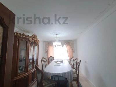 4-комнатная квартира, 92 м², 5/9 этаж, Назарбаева за 28.5 млн 〒 в Павлодаре