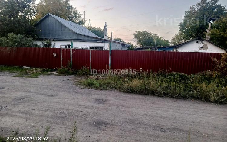 Отдельный дом · 4 комнаты · 100 м² · 10 сот., Старый Майкудук — Микрорайон курьяновка,33шахта за 9 млн ₸ в Караганде, Алихана Бокейханова р-н — фото 2