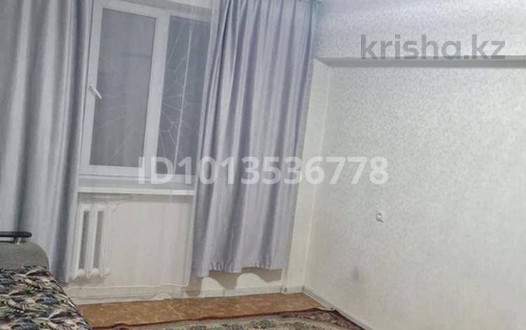 1-бөлмелі пәтер · 35 м² · 1/5 қабат, Кабанбай батыр 238 — Жамбыла байзакова, бағасы: 250 000 ₸ в Алматы, Алмалинский р-н — фото 2