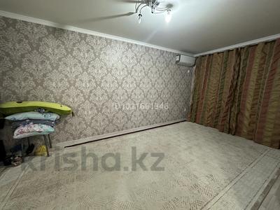 1-бөлмелі пәтер · 30.3 м² · 5/5 қабат, мкр 5 116 — Есет батыр-Абая, бағасы: 10.5 млн ₸ в Актобе