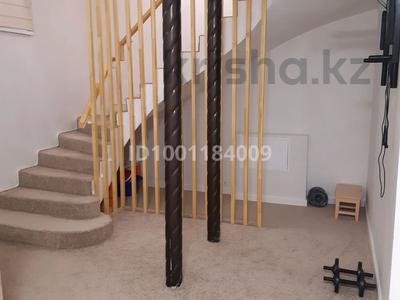 Продажа квартир в Западно-Казахстанской обл.: 5-комнатная квартира · 200 м² · 1/4 этаж, мкр Жулдыз, Рыскулбекова 62 — парка Кирова за 70 млн 〒 5-комнатная квартира · 200 м² · 1/4 этаж, мкр Жулдыз, Рыскулбекова 62 — парка Кирова за 70 млн 〒 в Уральске