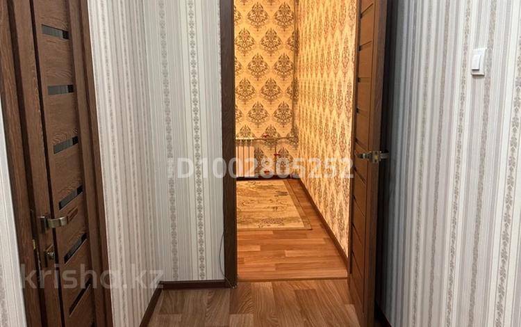 1-комнатная квартира · 35 м² · 1/5 этаж, мкр Север 3 за 8 000 ₸ в Шымкенте, Аль-Фарабийский р-н — фото 2