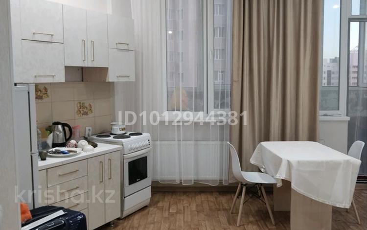 1-бөлмелі пәтер · 33 м², Шамши Калдаяков 11, бағасы: 180 000 ₸ в Астане, Сарайшык р-н — фото 2