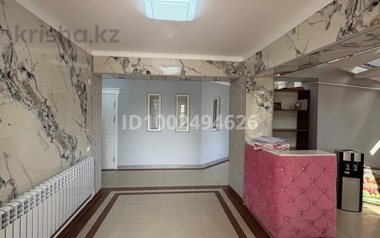Дом · 15 комнат · 850 м², С Кожанова 71 за 200 000 ₸ в Туркестане — фото 2