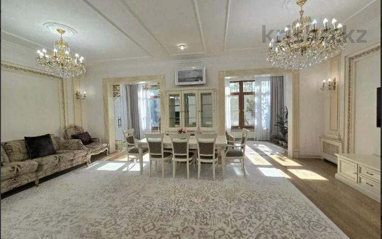 4-бөлмелі пәтер · 180 м² · 1/4 қабат, Омарова, бағасы: 185 млн ₸ в Алматы, Медеуский р-н — фото 23