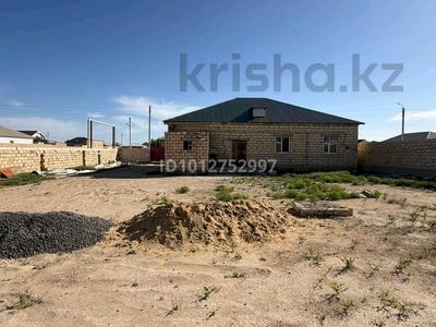 Отдельный дом · 5 комнат · 210 м² · 10 сот., 28 119 — Рахат 3. 28 көше 119ұй 5.бөлме 10-соток жер размер 25×40 за 10.8 млн ₸ в Жанаозен