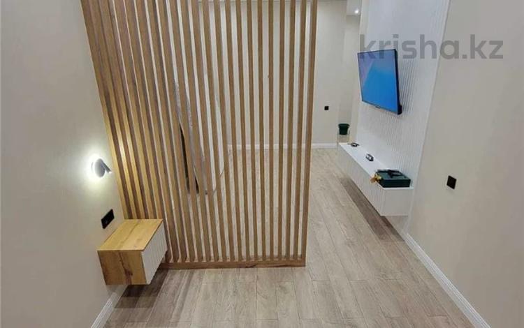 1-бөлмелі пәтер · 45 м² · 10/17 қабат, мкр Юго-Восток, Республики, бағасы: 32.5 млн 〒 в Караганде, Казыбек би р-н — фото 2