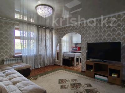 3-бөлмелі пәтер · 70 м² · 2/9 қабат, Набережная Славского 40, бағасы: 250 000 ₸ в Усть-Каменогорске, Ульбинский