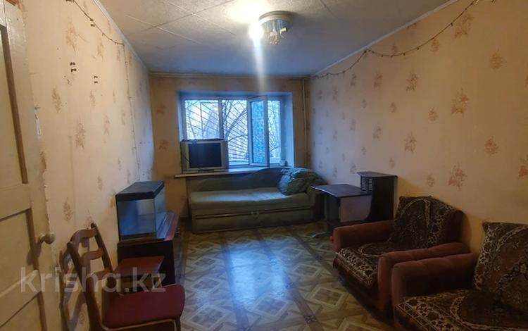 1-комнатная квартира, 30 м², 2/5 этаж, Кривогуза 17 за 11.5 млн 〒 в Караганде, Казыбек би р-н — фото 2