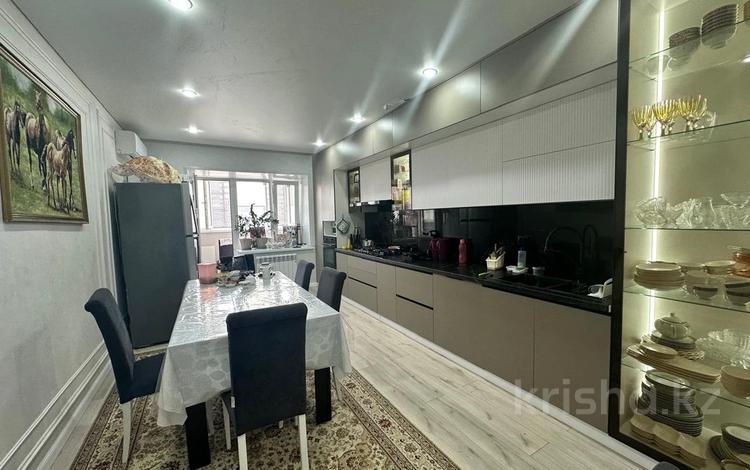 4-бөлмелі пәтер · 134.7 м² · 4/9 қабат, мкр. Алтын орда 101б, бағасы: 55 млн ₸ в Актобе — фото 2