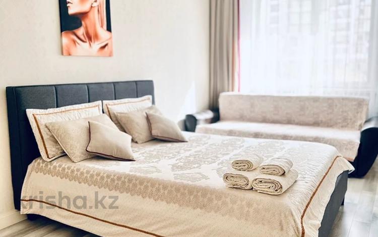 1-бөлмелі пәтер · 47 м² · 2/12 қабат, Гагарина 287 — Левитана, бағасы: 2 500 〒 в Алматы, Бостандыкский р-н — фото 2