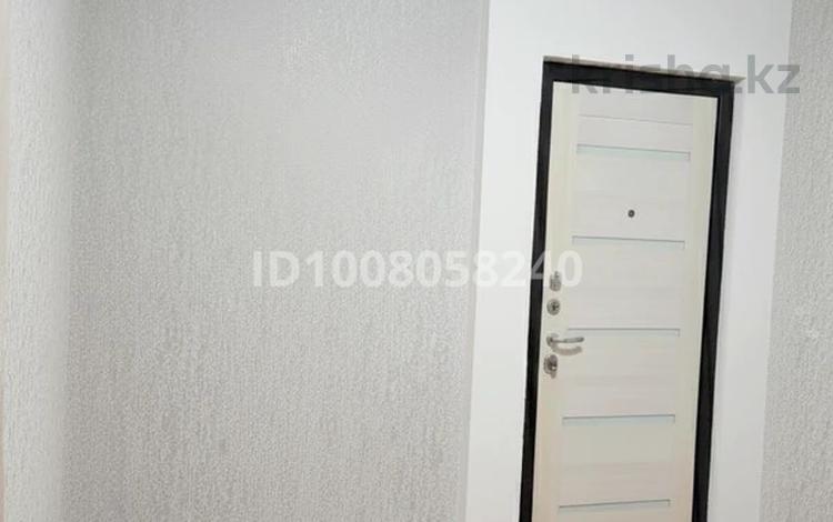 3-бөлмелі пәтер · 62.5 м² · 5/5 қабат, Строителей 26, бағасы: 11.5 млн ₸ в Аксу — фото 2