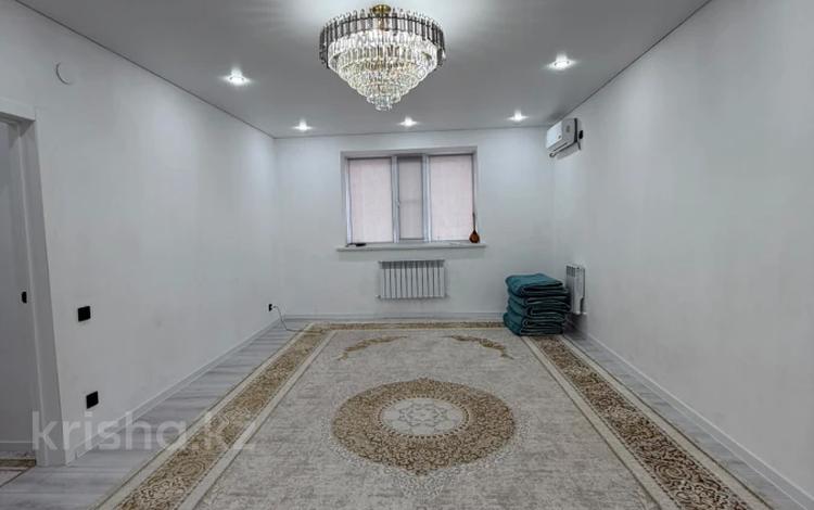 2-бөлмелі пәтер · 72.7 м² · 2/5 қабат, Алтын орда ш/а., бағасы: 25.5 млн ₸ в Актобе, мкр. Алтын орда — фото 5