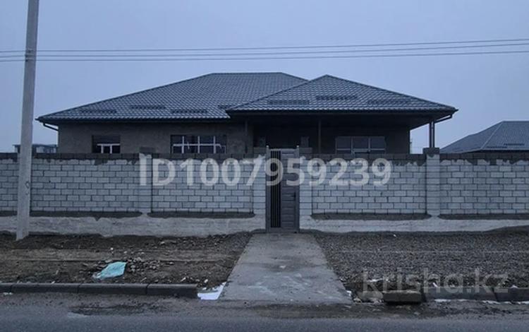 Отдельный дом · 6 комнат · 220 м² · 8 сот., Кулманова 54 за 53 млн 〒 в Таразе — фото 2