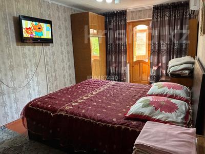 1-комнатная квартира · 40 м² · 2/5 этаж, Мкр 17 3а — Шаяхметова за 12 000 ₸ в Шымкенте, Енбекшинский р-н