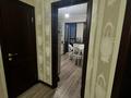 2-комнатная квартира · 71 м² · 9 этаж, мкр 5, Ж.Тлепбергенова 80 — Сдается уютная и просторная двухкомнатная квартира с мебелью и всей необходимой бытовой техникой для комфортного проживания. Квартира чистая, светлая, с удобной планировкой. Имеются мебель в комнатах и на кухне, холодильник, стиральная машина, плита. Удобное расположение: рядом магазины, остановки общественного транспорта, школы, детские сады и другие объекты инфраструктуры. Квартира готова к заселению. Рассмотрим аккуратных и платежеспособных жильцов. По всем вопросам звоните или пишите. за 230 000 ₸ в Актобе — фото 3