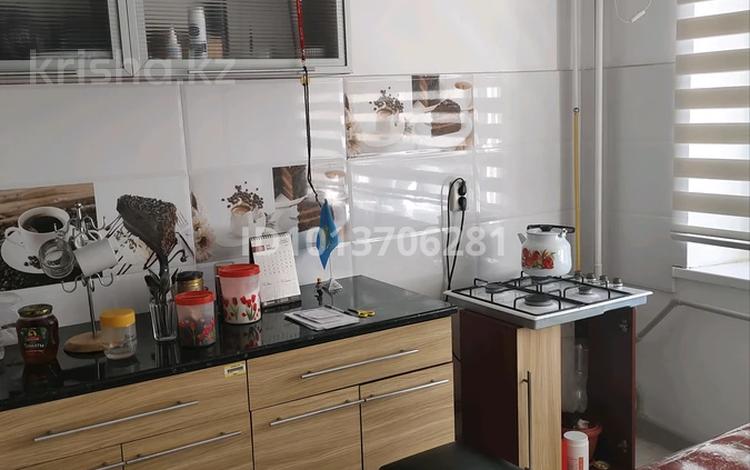 1-комнатная квартира · 36 м² · 3/4 этаж, мкр Карасу, Альфараби д 25 за 8 млн ₸ в Таразе — фото 2