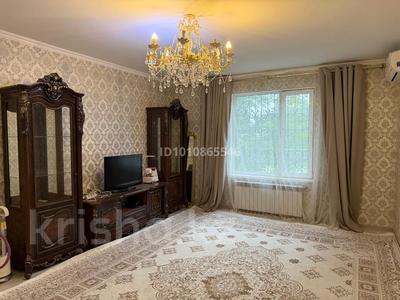 2-бөлмелі пәтер · 75 м² · 1/4 қабат, мкр Нурсат 201 — Городской перинатальный центр, бағасы: 200 000 ₸ в Шымкенте, Каратауский р-н