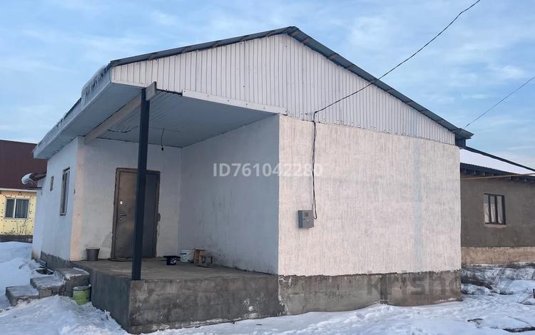 Отдельный дом · 3 комнаты · 78 м² · 6 сот., 2квартал 53 — Алия магазин артында за 20 млн 〒 в Комсомоле — фото 2