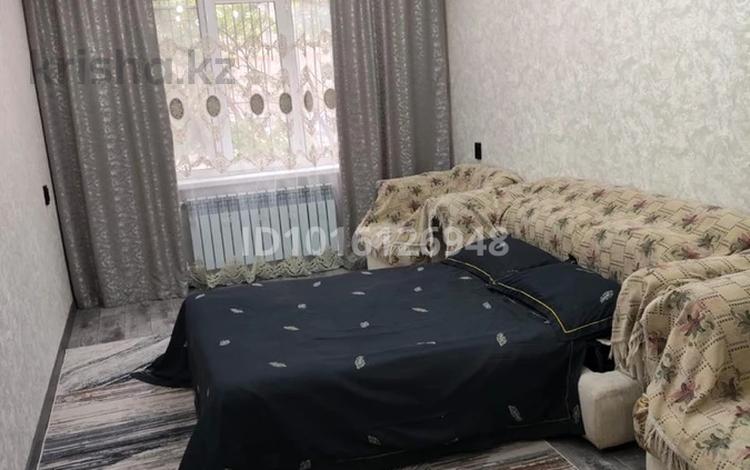 1-комнатная квартира · 43 м² · 1/10 этаж, мкр Кунаева 67/1 — Азия Молл, ТРК Орал за 12 000 ₸ в Уральске — фото 2