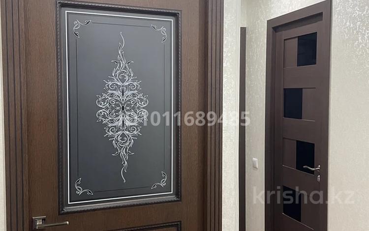 2-бөлмелі пәтер · 48 м² · 3/5 қабат, Майкудук, 18й микрорайон 23, бағасы: 16 млн ₸ в Караганде, Алихана Бокейханова р-н — фото 3