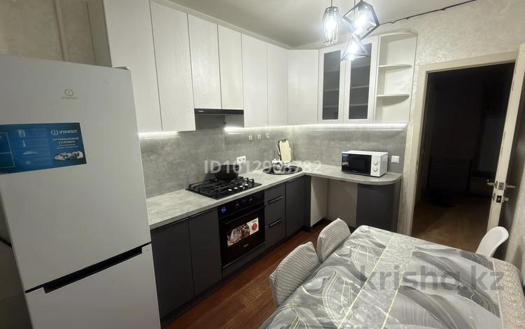 3-комнатная квартира · 72 м² · 6/9 этаж, Центральный 52 за 250 000 ₸ в Кокшетау — фото 2