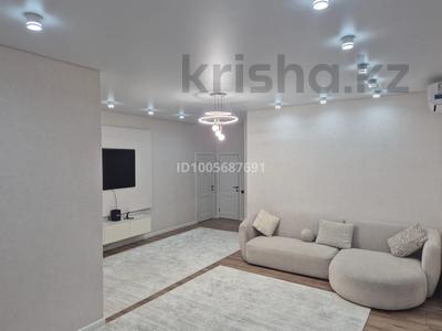 3-комнатная квартира · 105 м² · 3/5 этаж, Увалиева 11 за 90 млн 〒 в Усть-Каменогорске