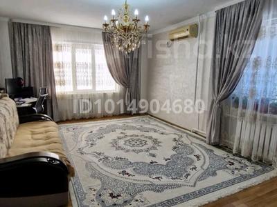 2-комнатная квартира · 75 м² · 7/9 этаж, мкр. Алмагуль, Аманшина за 24 млн ₸ в Атырау